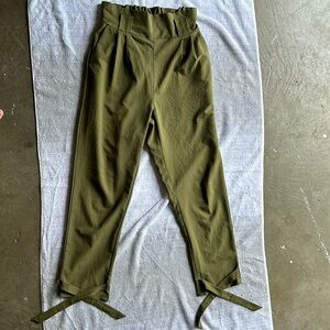 High waist trousers| Green